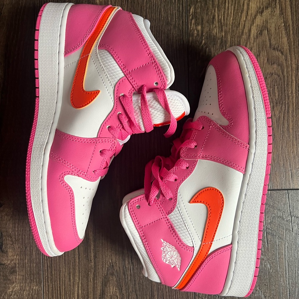 Air Jordan 1 Mid